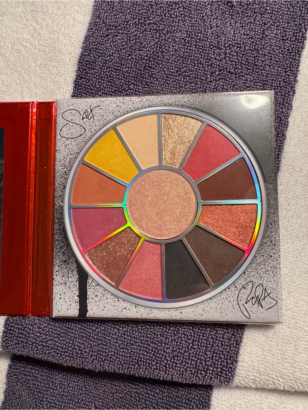Eyeshadow Palette - Multi-Color Wheel (Women Makeup)